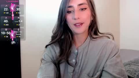 Snapshot of moriahhoe chatting on March 3, 7:03 pm Moriah online show from March 3, 7:03 pm