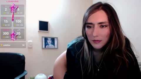 Snapshot of moriahhoe chatting on December 16, 7:00 pm Moriah online show from December 16, 7:00 pm