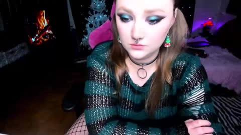 Snapshot of motorkate chatting on December 20, 7:28 pm motorkate online show from December 20, 7:28 pm