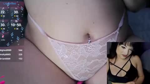 Snapshot of moxiexfoxie chatting on March 1, 12:28 am moxieXfoxie online show from March 1, 12:28 am