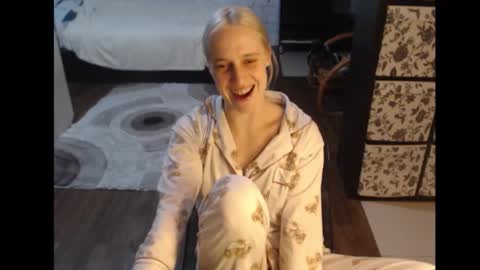 Sasha online show from October 10, 4:01 pm