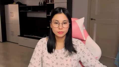 Snapshot of ms_emily_ chatting on September 22, 12:03 pm ms_emily_ online show from September 22, 12:03 pm