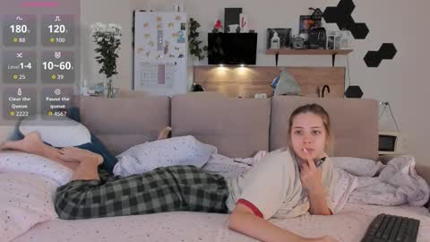 Ms ForYOU online show from October 4, 3:45 am