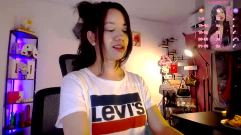 MISS LISSA online show from April 25, 1:52 am