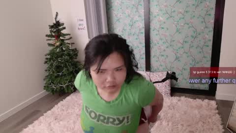 Snapshot of ms_mochii chatting on February 2, 5:10 am R o r i SnapChat heyroriv2 wednesday - sunday Noon oclock mountain - 5pm mountain online show from February 2, 5:10 am