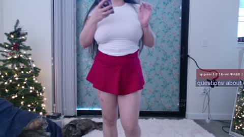 Snapshot of ms_mochii chatting on December 21, 7:49 pm R o r i SnapChat heyroriv2 wednesday - sunday Noon oclock mountain - 5pm mountain online show from December 21, 7:49 pm