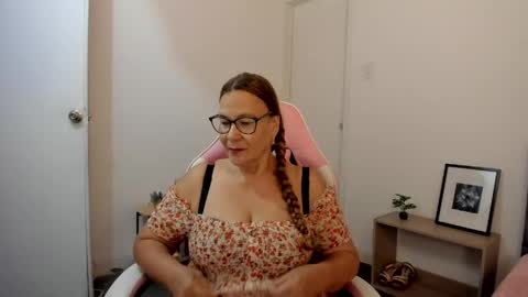 ms_samanta online show from April 23, 11:06 am