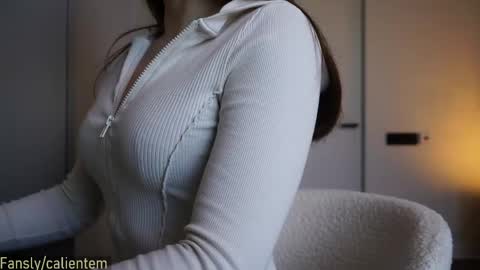 Your M online show from April 18, 2:52 pm