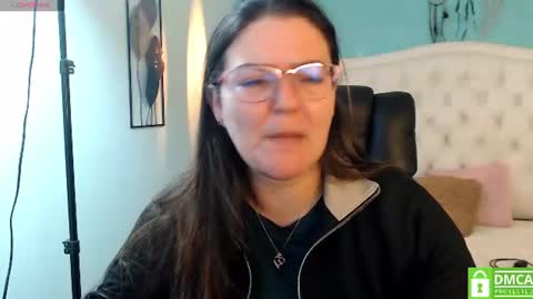 Jossie online show from August 1, 3:30 am