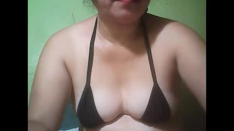 Snapshot of muffy_bunny chatting on October 6, 8:46 pm muffy_bunny online show from October 6, 8:46 pm