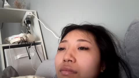 Mia online show from April 27, 10:07 pm