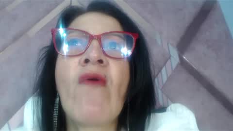 Snapshot of mulan_sexy01 chatting on December 27, 2:01 pm Mulan online show from December 27, 2:01 pm