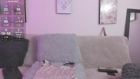 Snapshot of muriell_69 chatting on September 9, 7:13 pm muriell_69 online show from September 9, 7:13 pm