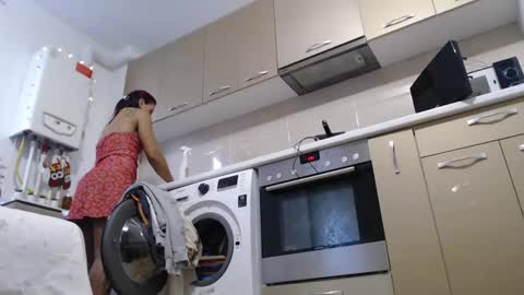 MusclesQueen online show from January 17, 7:51 am