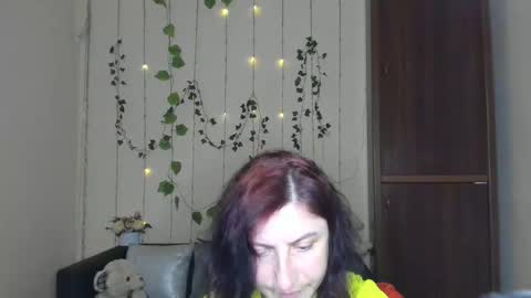 Jeneva online show from April 22, 6:38 pm