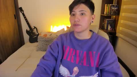 Snapshot of musicayluna chatting on October 12, 4:15 am VALENTINA Luna online show from October 12, 4:15 am