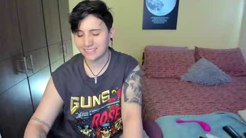 Snapshot of musicayluna chatting on January 22, 4:13 am VALENTINA Luna online show from January 22, 4:13 am