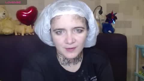 Snapshot of mustardgirl chatting on October 22, 12:37 am ZZ TOP online show from October 22, 12:37 am