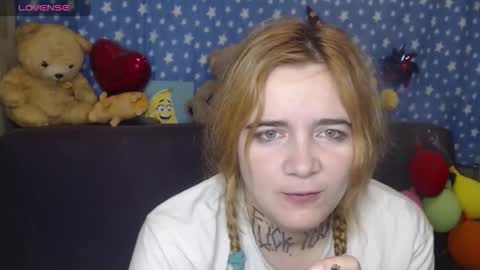 Snapshot of mustardgirl chatting on September 19, 10:20 pm ZZ TOP online show from September 19, 10:20 pm