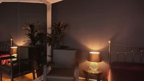 Maite online show from March 6, 12:30 pm