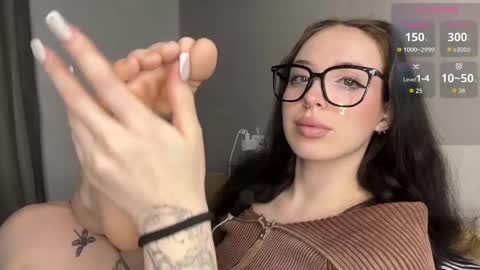 Viola online show from April 21, 3:24 am