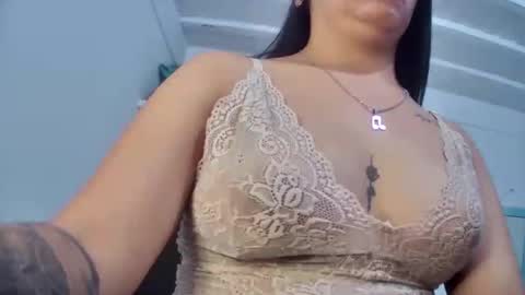 Snapshot of myhoney_hot chatting on February 8, 9:15 pm myhoney_hot online show from February 8, 9:15 pm
