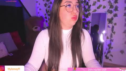 Snapshot of myla_mayfield chatting on October 15, 12:08 pm Myla online show from October 15, 12:08 pm
