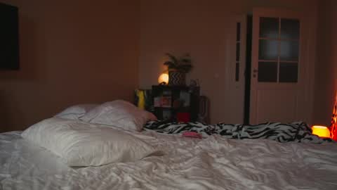 Sima online show from April 25, 1:41 pm