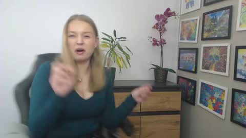 Erica online show from March 12, 1:25 pm