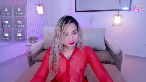 mystic_nova_ online show from April 22, 11:29 am