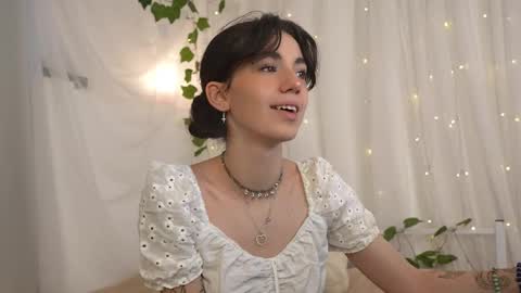 Snapshot of mystica_ chatting on October 13, 6:27 am MILLI online show from October 13, 6:27 am