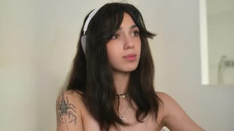 Snapshot of mystica_ chatting on September 22, 11:08 am MILLI online show from September 22, 11:08 am