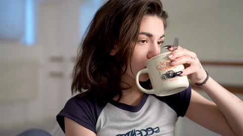 Snapshot of mystica_ chatting on February 6, 7:13 am MILLI online show from February 6, 7:13 am