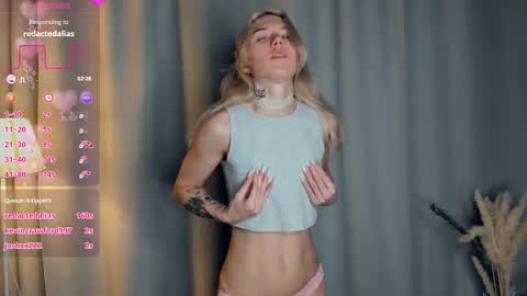 Olivia or just olive online show from November 29, 7:29 pm