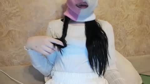 n33n33 online show from March 4, 4:41 am