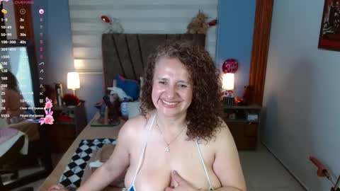 nadia_84 online show from February 5, 7:17 pm