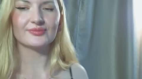 nadinna999 online show from February 20, 2:29 pm