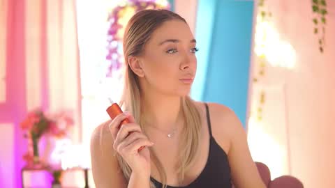 Nadia online show from March 11, 7:12 am