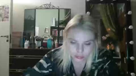 nadyagt online show from May 5, 6:22 pm