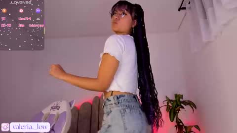 Snapshot of nahia_low chatting on September 25, 5:06 am  Valeria  online show from September 25, 5:06 am