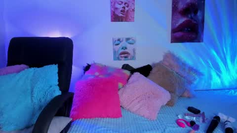 nahiara_santana online show from July 25, 3:24 am