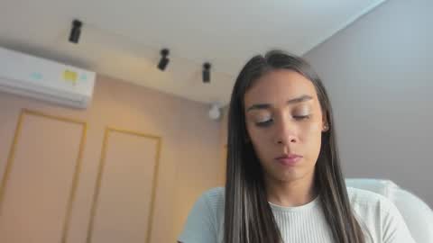 Nahimi online show from February 16, 7:25 pm