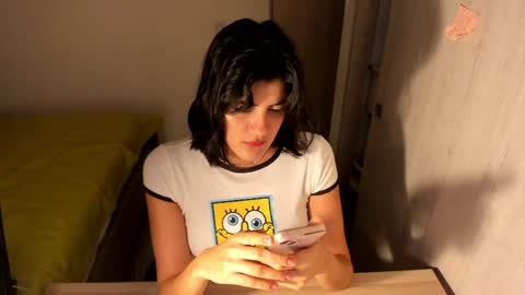 independent model online show from April 27, 3:25 am