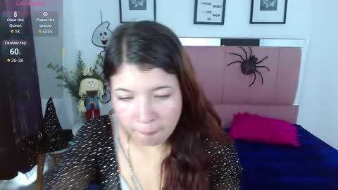 Snapshot of nahomi_f_w chatting on October 20, 1:47 pm nahomi_f_w online show from October 20, 1:47 pm