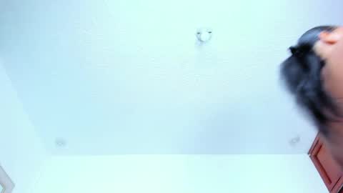 Nahomy online show from June 8, 1:28 am