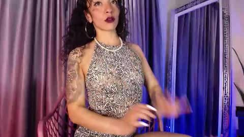 Snapshot of naia_xo chatting on September 15, 9:55 pm Ana online show from September 15, 9:55 pm