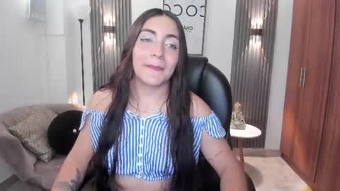 naiah_blue online show from June 12, 7:11 pm