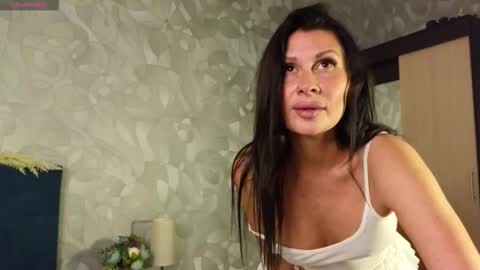 Snapshot of nailygirl_2005 chatting on October 17, 5:05 pm GIVE ME A THUMBS UP online show from October 17, 5:05 pm