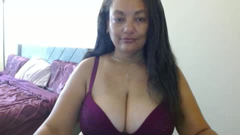 Nala Thickk online show from December 5, 2:55 pm