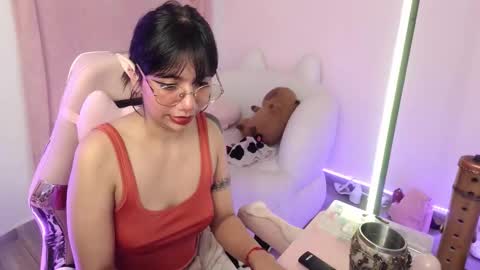 Snapshot of nami_usagi chatting on September 19, 4:39 pm nami_usagi online show from September 19, 4:39 pm